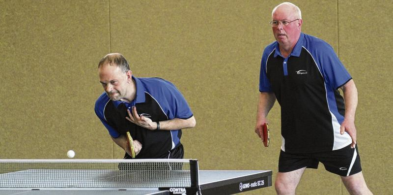 Die Tischtennis-Mannschaft des Penkuner SV Rot-Weiß um Stefan Zehm (links) und Frank Zielke (rechts) tritt wie schon in der Vorsaison in der Landesliga an. Fotos: Christian Johner