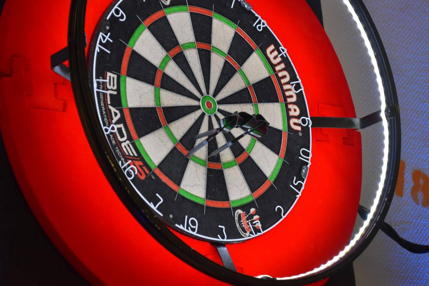 Darts-Turniere und Freies Training