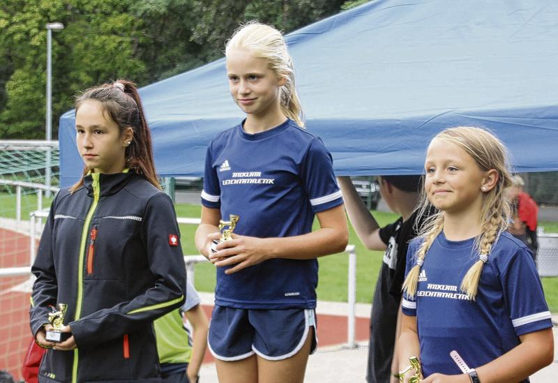Sophie Riebe aus Anklam siegte bei den Mädchen über 800 Meter vor Klarissa Tränkner und Leni Meyer. Sophie Riebe aus Anklam siegte bei den Mädchen über 800 Meter vor Klarissa Tränkner und Leni Meyer.