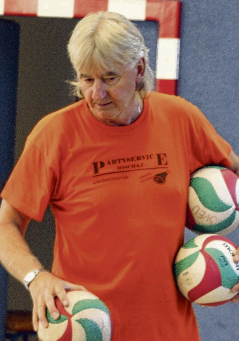 Verbandsliga-Trainer Detlef Rühl. Foto: Dennis Bacher Verbandsliga-Trainer Detlef Rühl. Foto: Dennis Bacher
