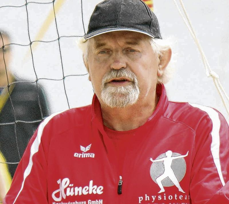 Volleyball-Abteilungsleiter Gerhard Bastke nennt das Beachturnier „mein Baby“. Volleyball-Abteilungsleiter Gerhard Bastke nennt das Beachturnier „mein Baby“.