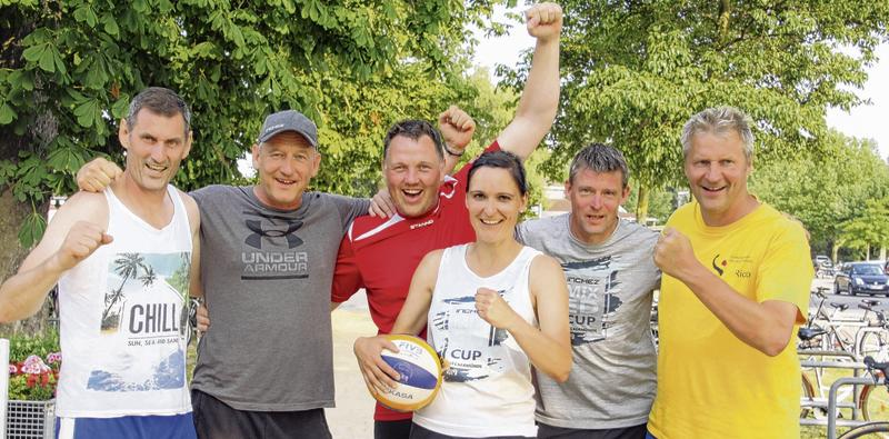 Das „Team Nehme“ aus Ueckermünde sorgte dafür, dass der Sieg im Quattro-Mix beim 23. Beachturnier in Ueckermünde blieb.