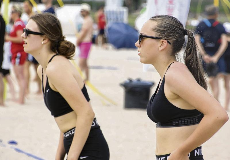 Sogar der SV Energie Cottbus schickte junge Beachvolleyballerinnen ans Stettiner Haff.