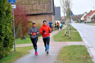 Beim Hafenmarathon geht es unter anderem durch Grambin. Foto: Thomas Krause