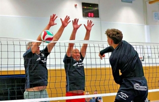 Mit starken Aktionen am Block wollen die Ueckermünder (links) auch gegen Neubrandenburg und Swinemünde aufwarten. Foto: Wolfgang Dannenfeldt