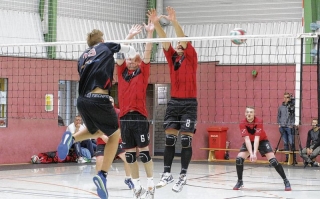 Am 5. Spieltag in der Volleyball-Vorpommern-Liga in Wolgast sind wieder interessante Ballwechsel und viele Duelle am hohen Netz zu erwarten. Foto: Wolfgang Dannenfeldt