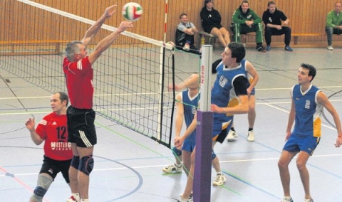 Einheit-Volleyballer mit Licht und Schatten