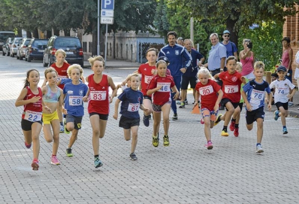 Abendlauf: Kleinschmidt schlägt Lorenz