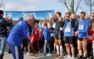 Mathias Ahrenberg (Startnummer 400) gewann dreimal den Haffmarathon. Foto: Thomas Krause