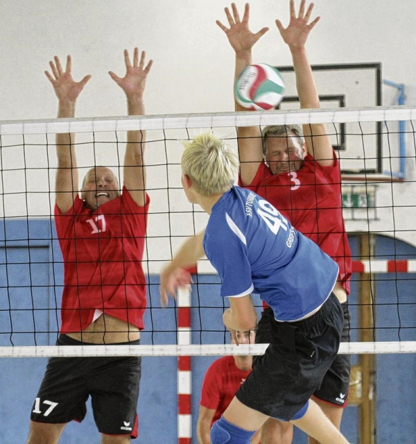 SV Einheit gewinnt Volleyball-Krimi