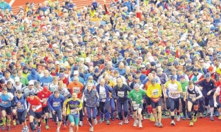 Rennsteigläufer trotzen Eis und Schnee