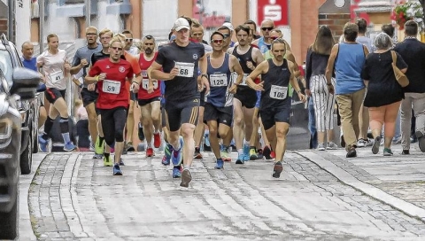 Über 100 Sportler kamen zum 30. Ueckermünder Abendlauf.