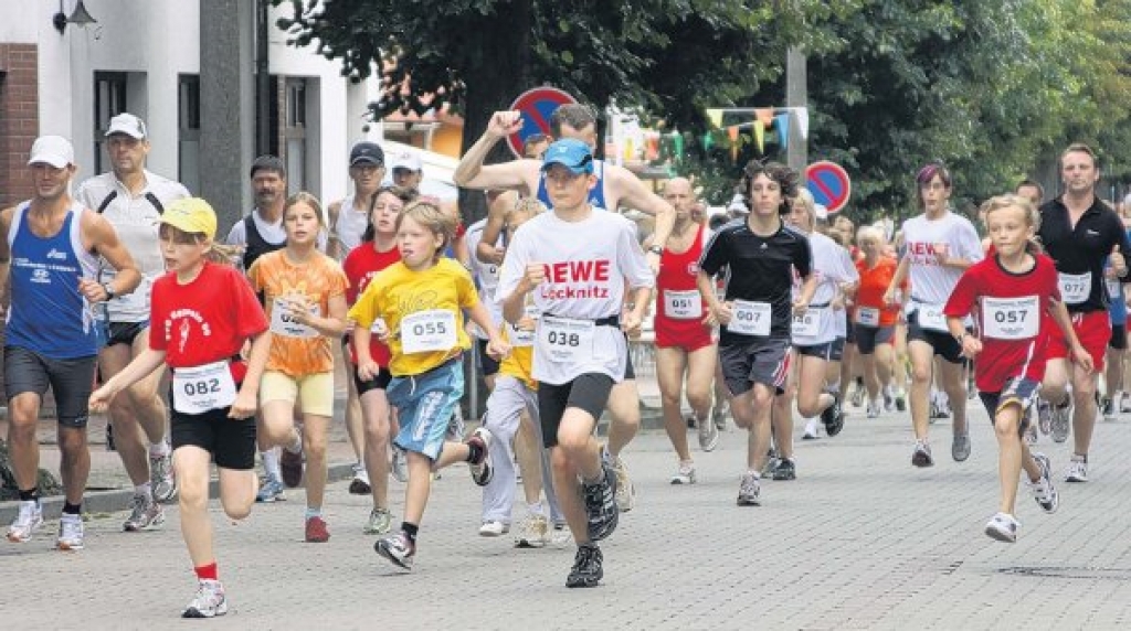 85 Starter beim Abendlauf in Ueckermünde