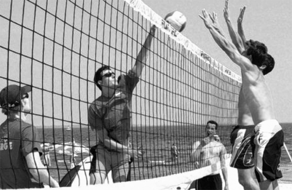 Das Nordkurier-Beachvolleyball-Turnier bietet einmal mehr großen Sport und begeistert die Teilnehmer