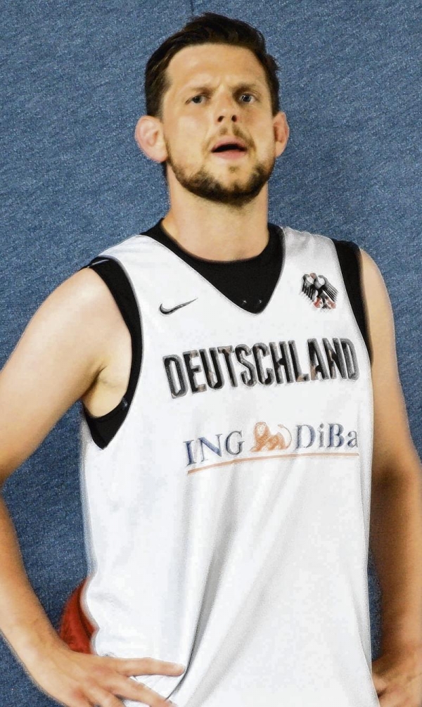 Die Haff-Basketballer um Spielertrainer Daniel Havlitschek wissen, was eine ordentliche Kulisse bewirken kann. Am Sonntag hoffen sie auf Unterstützung auf den Rängen. Foto: Dennis Bacher